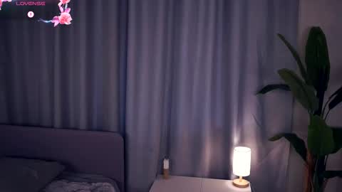 Hello im Sofia Welcme to my room .More hugs and kiss for you online show from October 11, 5:17 am