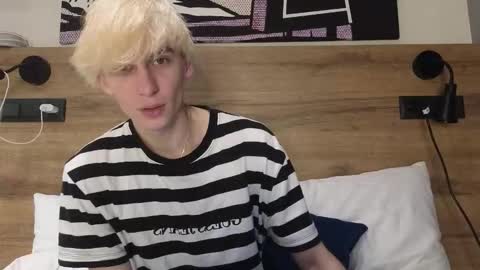 cookie_sex online show from October 14, 4:30 pm