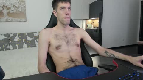 Snapshot of cookies_boys chatting on December 16, 6:07 am cookies_boys online show from December 16, 6:07 am