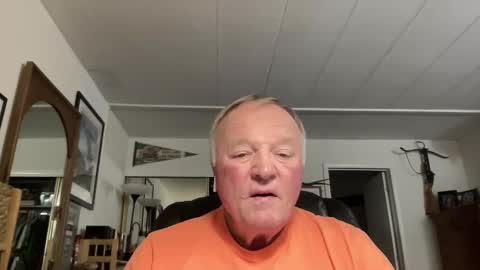 Snapshot of cookoosnest chatting on November 3, 4:25 am cookoosnest online show from November 3, 4:25 am