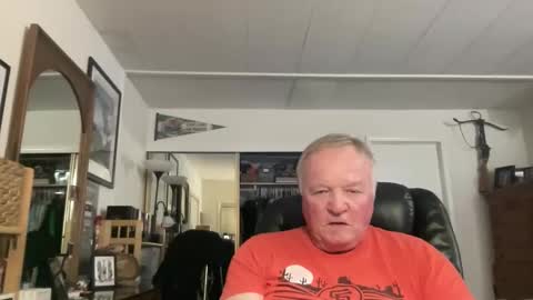 cookoosnest online show from November 14, 4:00 am