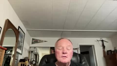 Snapshot of cookoosnest chatting on May 10, 2:11 pm cookoosnest online show from May 10, 2:11 pm