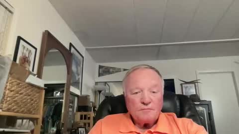 Snapshot of cookoosnest chatting on May 31, 4:31 am cookoosnest online show from May 31, 4:31 am