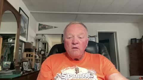 Snapshot of cookoosnest chatting on June 14, 5:31 am cookoosnest online show from June 14, 5:31 am