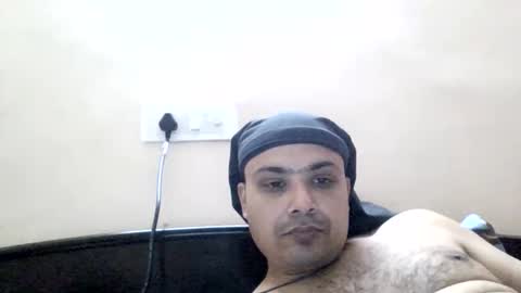 Snapshot of cool_breeze09 chatting on February 26, 6:51 pm Cool Breeze09 online show from February 26, 6:51 pm