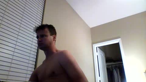 Snapshot of cooldude122222 chatting on December 6, 3:19 am cooldude122222 online show from December 6, 3:19 am