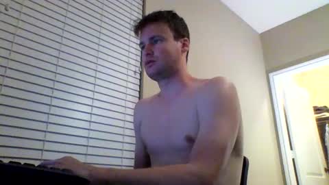 Snapshot of cooldude122222 chatting on December 22, 2:39 am cooldude122222 online show from December 22, 2:39 am