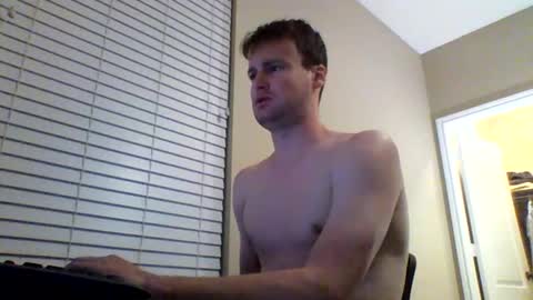 Snapshot of cooldude122222 chatting on December 22, 5:56 am cooldude122222 online show from December 22, 5:56 am