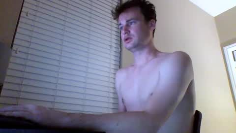 Snapshot of cooldude122222 chatting on January 11, 8:33 am cooldude122222 online show from January 11, 8:33 am