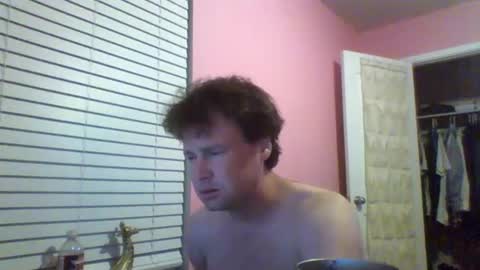 Snapshot of cooldude122222 chatting on October 16, 3:07 am cooldude122222 online show from October 16, 3:07 am