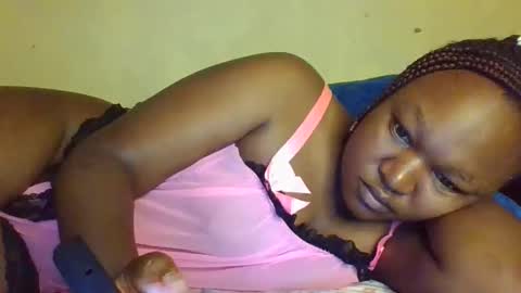 coolgirl001 online show from February 14, 7:21 pm