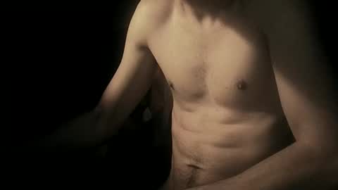 Snapshot of coolmementox chatting on April 5, 10:23 am ChoveEnArrakis online show from April 5, 10:23 am