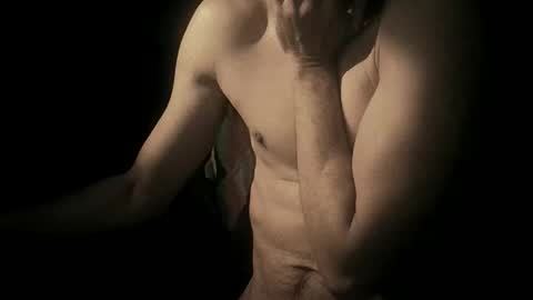 Snapshot of coolmementox chatting on April 13, 9:37 am ChoveEnArrakis online show from April 13, 9:37 am