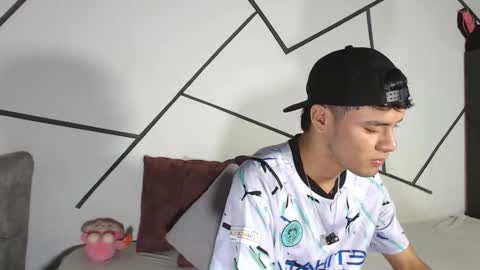 shiro online show from February 4, 1:17 pm