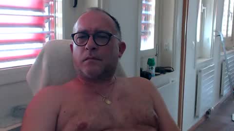 Snapshot of coquin369 chatting on August 4, 7:44 am Coquin369 online show from August 4, 7:44 am