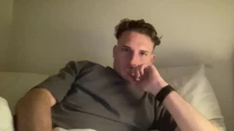 Snapshot of cor01 chatting on October 5, 4:22 am cor01 online show from October 5, 4:22 am