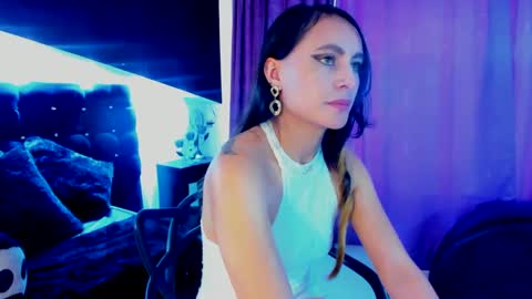 Coral  online show from February 6, 4:14 pm