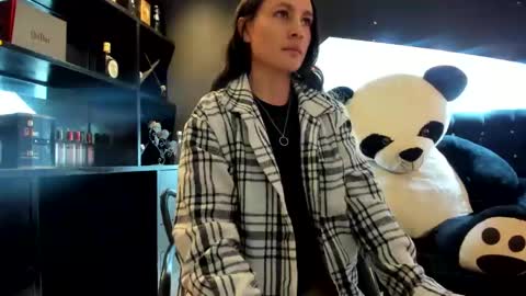 Coral  online show from February 14, 12:14 pm