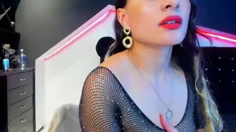 Coral  online show from February 17, 6:59 pm