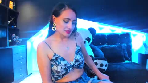 Coral  online show from February 20, 4:03 pm