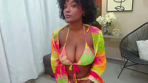 Snapshot of coral_lise chatting on March 8, 11:05 am Coral online show from March 8, 11:05 am