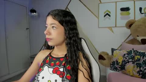 Snapshot of coral_taylorr chatting on March 1, 3:27 pm Coral online show from March 1, 3:27 pm