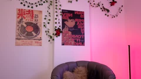 Snapshot of coraliebronson chatting on June 30, 11:50 pm Coralie Bronson online show from June 30, 11:50 pm