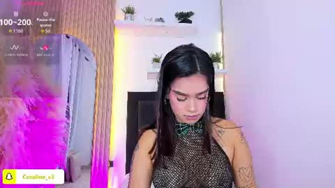 Snapshot of coraline_v chatting on June 16, 12:30 pm Coraline connected from 10 pm to 6 am Colombia time online show from June 16, 12:30 pm