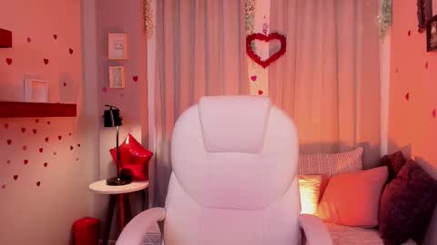 Coral Stefani online show from March 7, 5:08 am