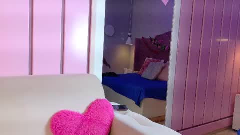 Snapshot of coralvega chatting on June 19, 11:47 am coralvega online show from June 19, 11:47 am