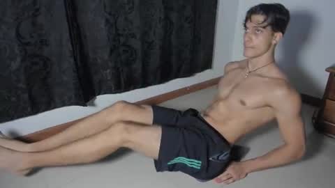 Snapshot of corey_vale chatting on July 22, 9:56 am corey_vale online show from July 22, 9:56 am