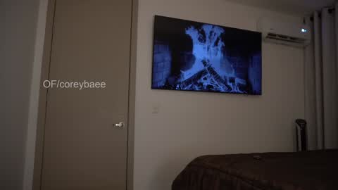 coreybae online show from December 3, 6:26 am