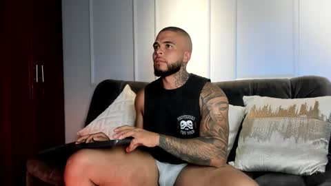 DaveMonsalve online show from December 21, 3:36 am