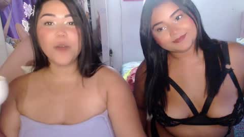 Snapshot of corina__ chatting on January 4, 10:55 pm corina online show from January 4, 10:55 pm