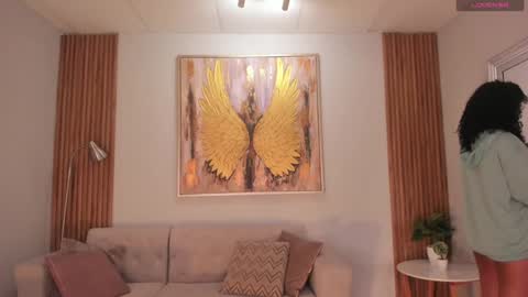 Cori online show from February 4, 12:33 pm