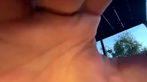 Snapshot of coronelking chatting on January 4, 1:21 am coronelking online show from January 4, 1:21 am