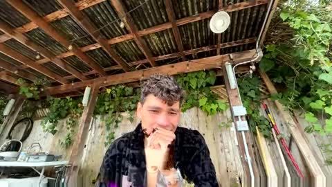 Snapshot of coronelking chatting on October 15, 7:25 pm coronelking online show from October 15, 7:25 pm