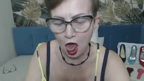 Snapshot of corssika chatting on September 26, 6:23 pm corssika online show from September 26, 6:23 pm