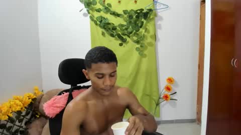 Ethan  online show from December 27, 3:09 am