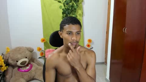 Ethan  online show from January 22, 11:53 pm