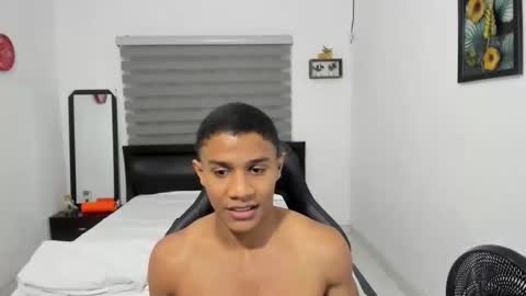 Ethan  online show from November 17, 10:59 pm