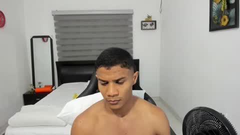 Ethan  online show from November 20, 11:15 pm