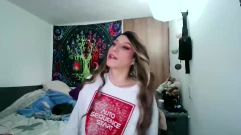 cosmic_crystal online show from November 9, 9:24 pm