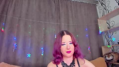 Snapshot of cosmic_girll chatting on May 20, 2:23 pm Alice online show from May 20, 2:23 pm