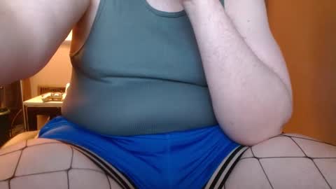 Snapshot of cosmicjones88 chatting on January 6, 1:53 am cosmicjones88 online show from January 6, 1:53 am