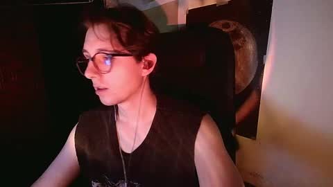 Snapshot of cosmonudes chatting on May 6, 8:58 pm Barry online show from May 6, 8:58 pm
