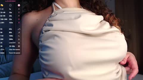 Snapshot of cosmos_baby chatting on January 9, 1:35 pm Luna online show from January 9, 1:35 pm