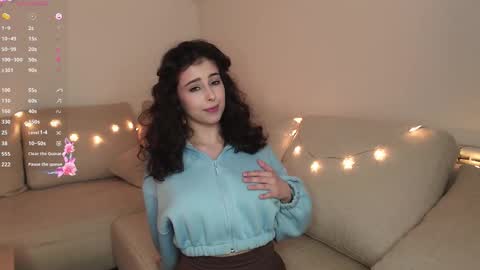 Snapshot of cosmos_baby chatting on January 8, 7:05 pm Luna online show from January 8, 7:05 pm