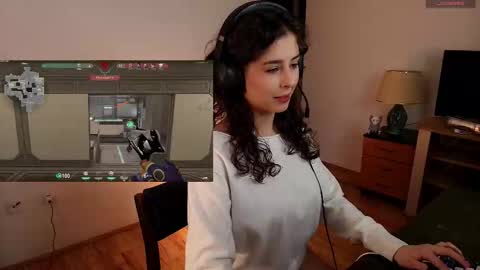 Snapshot of cosmos_baby chatting on February 26, 8:52 pm Luna online show from February 26, 8:52 pm