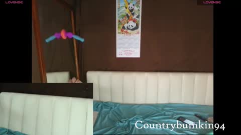 Snapshot of countrybumkin94 chatting on February 18, 6:04 pm countrybumkin94 online show from February 18, 6:04 pm
